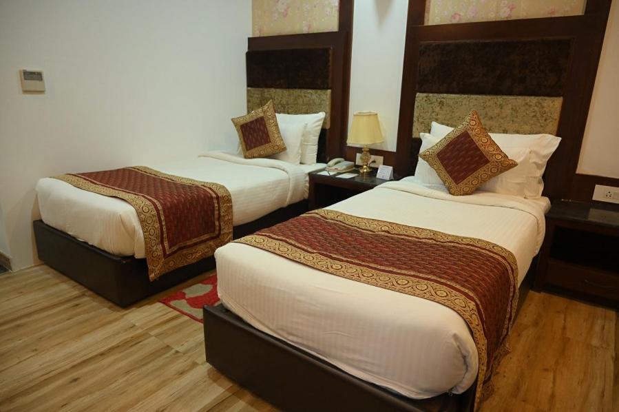 Square Inn Hotel,Βαρανάσι Εξωτερικό φωτογραφία