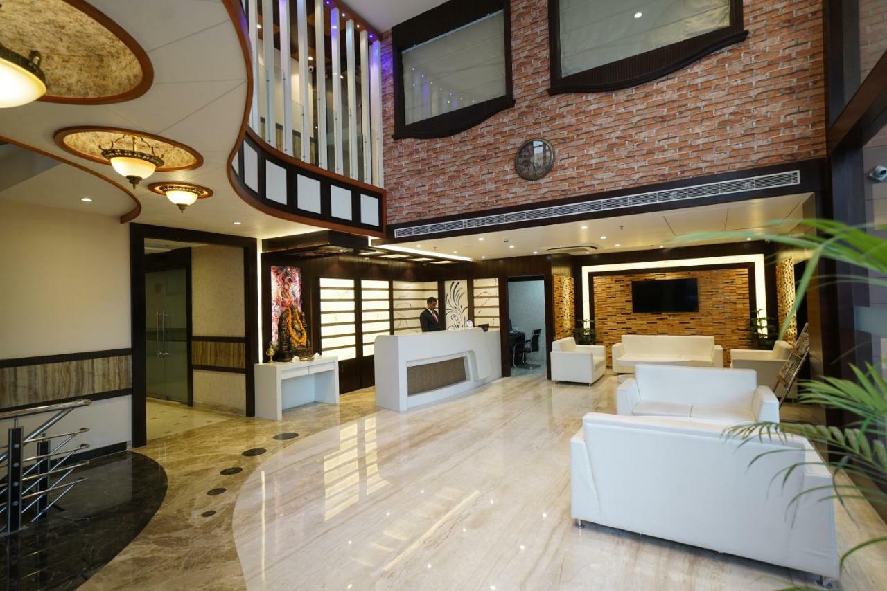 Square Inn Hotel,Βαρανάσι Εξωτερικό φωτογραφία