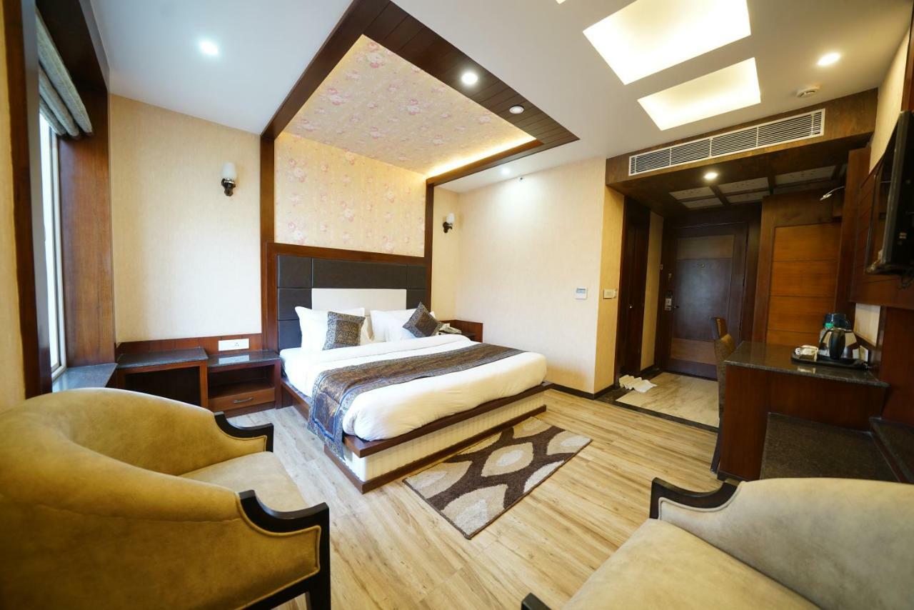 Square Inn Hotel,Βαρανάσι Εξωτερικό φωτογραφία